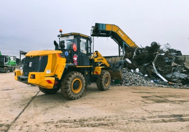 Máy Cơ Giới Nâng Cao Hiệu Suất Xử Lý Rác Thải