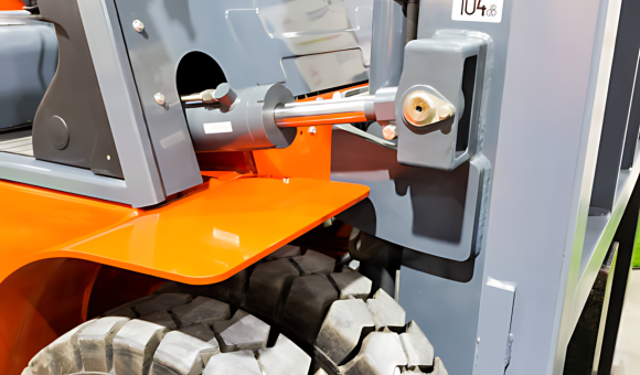 Vai trò của ben thủy lực trong vận hành xe nâng