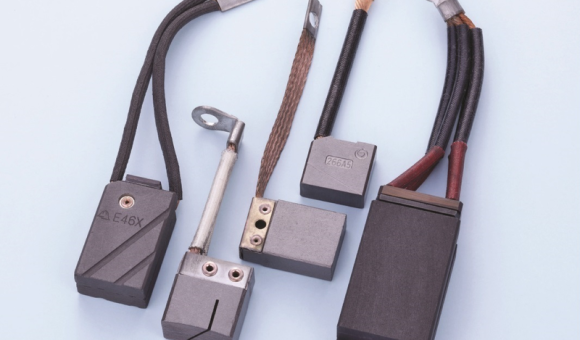 Nguyên lý hoạt động của chổi than xe nâng điện