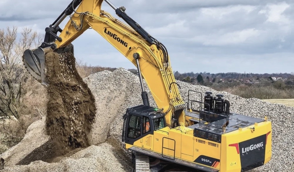 Những Dấu Hệu Nào Cần Bảo Trì Máy Đào Để Vận Hành Tốt