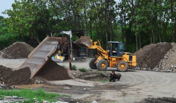 Tại Sao Cần Bảo Dưỡng Máy Xúc Lật Định Kỳ?