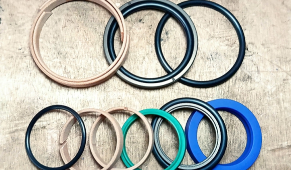 Hướng Dẫn Kiểm Tra Phớt Xúc Lật - Ổn Định Hiệu Suất Vận Hành