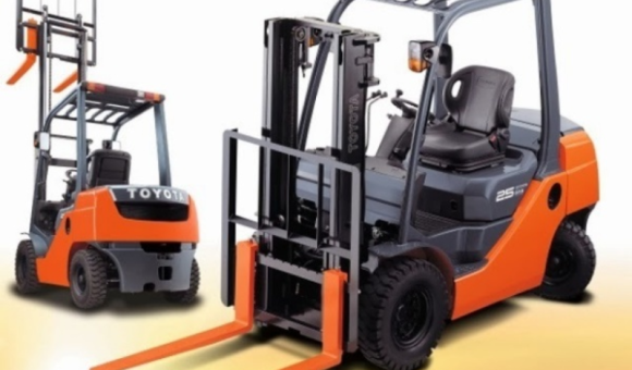 8 tiêu chí so sánh xe máy xăng và máy dầu chi tiết nhất