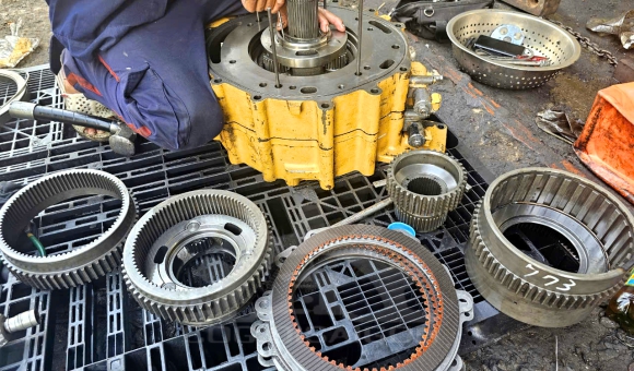 Vai Trò Bộ Ly Hợp Trong Xe Nâng