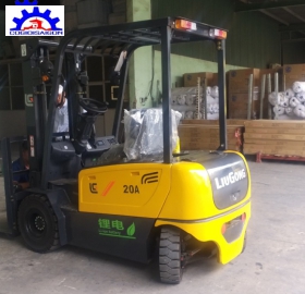 Xe Nâng Điện Trung Quốc CLG2020A