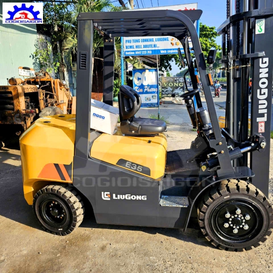 XE NÂNG ĐIỆN LIUGONG E35