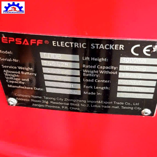 XE NÂNG ĐIỆN 1.5 TẤN ĐỨNG LÁI