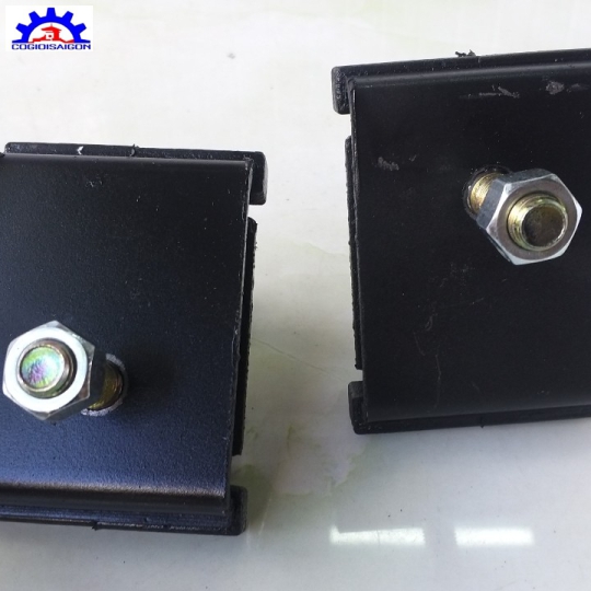 Cao Su Chân Máy Toyota