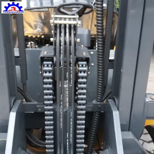 Xe nâng 5 tấn clg2050h