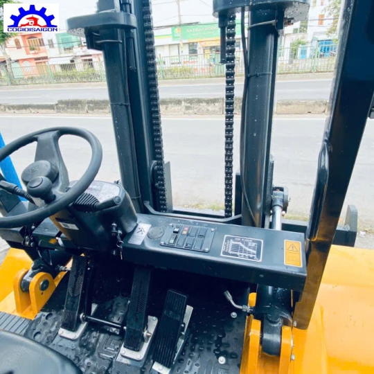 Xe nâng dầu 8 tấn Liugong - CLG 2080