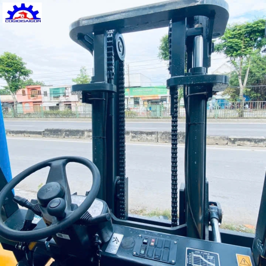 Xe nâng dầu 8 tấn Liugong - CLG 2080